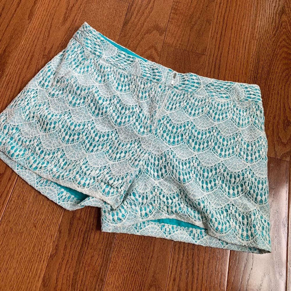Woman’s loft shorts